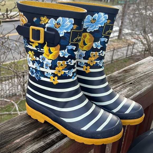 Joules Shoes - JOULES Floral Botanical Striped Welly Rainboots Women's Size 6 Big Kids Size 4
